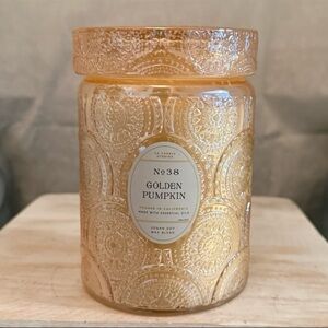 ⚡️Leoben Co No.38 "Golden Pumpkin " Candle